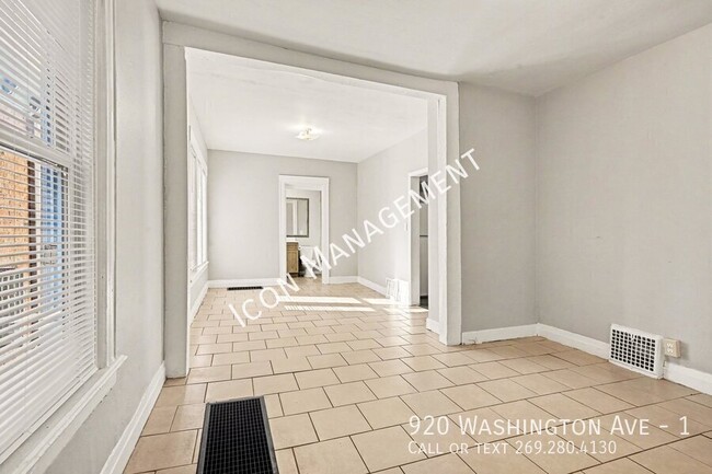Photo - 920 Washington Ave Unit 1