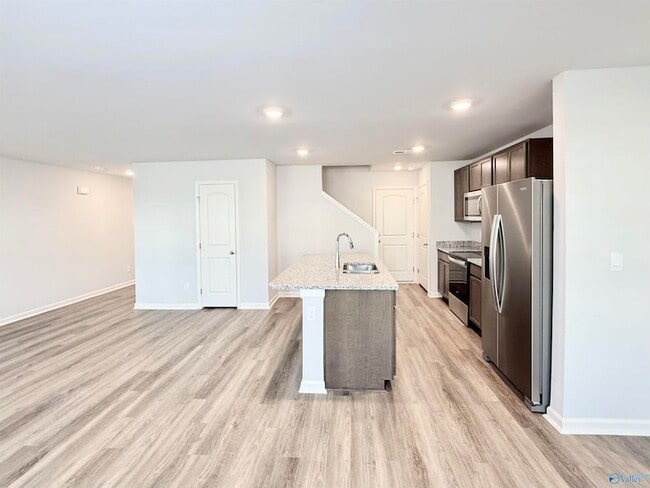 Photo - 21432 Scuttle St