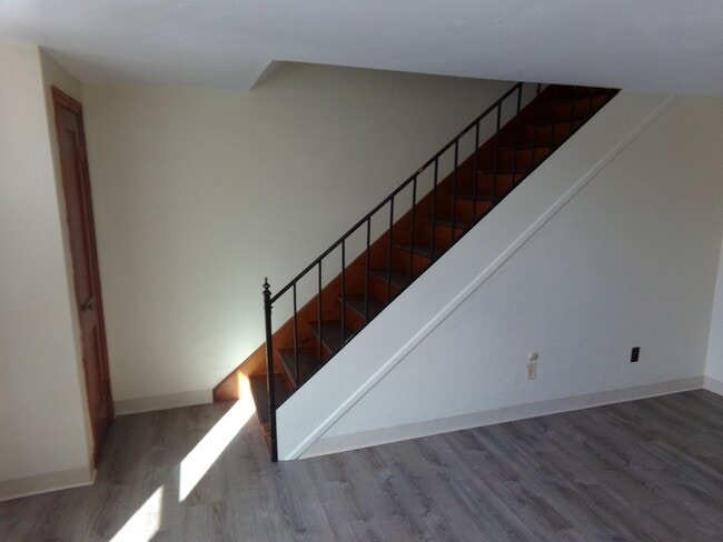 Photo - 1007 Golfview Ave Unit 1