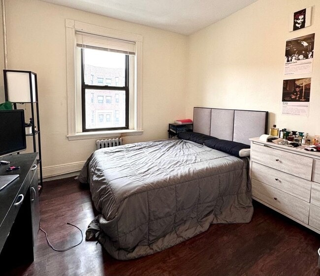Photo - 868 Huntington Ave Unidad #2