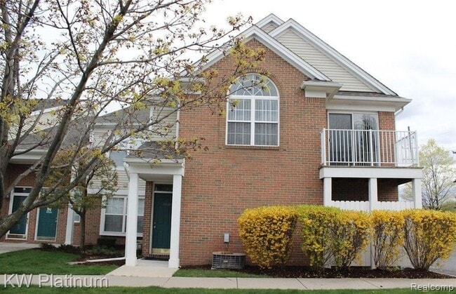 Building Photo - 16632 Glenmoor Blvd