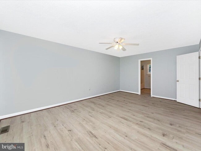 Photo - 408 Willow Hill Pl