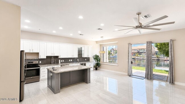 Photo - 1442 W Coral Reef Dr