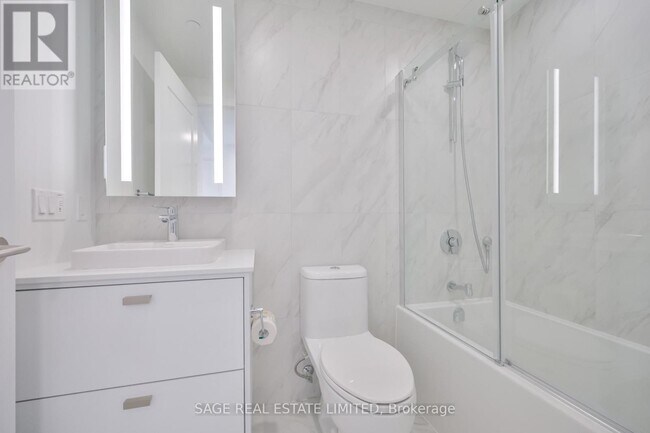 Photo - 858 Dupont St Unité 342