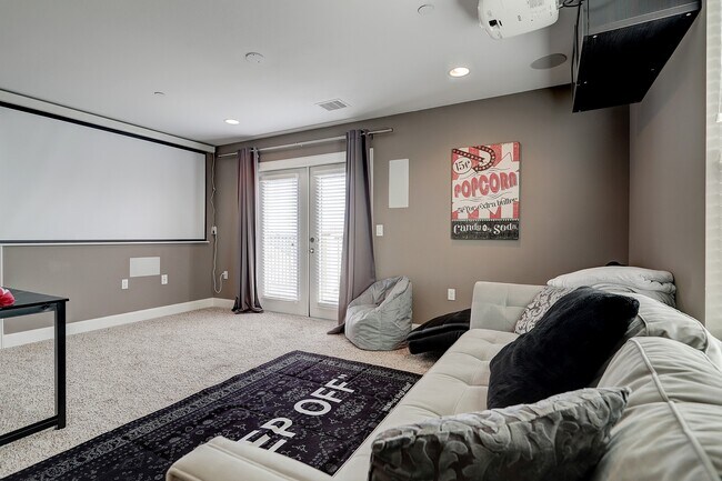 Photo - 1206 Cushing St