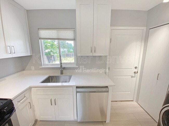 Photo - 4960 Decatur St