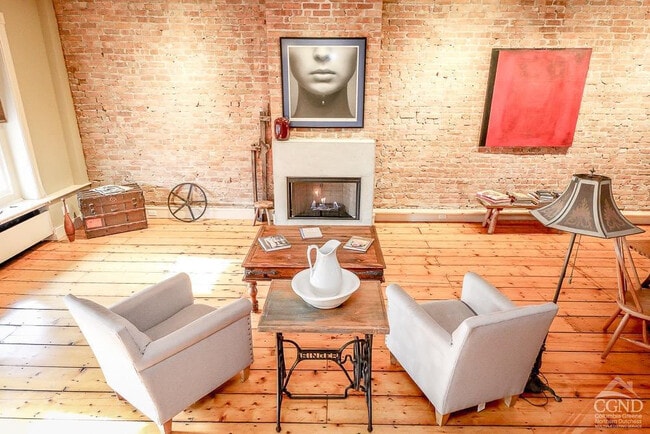 Photo - 258 Warren St