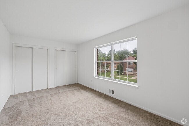 2BR, 1BA - 1,296SF - Second Bedroom