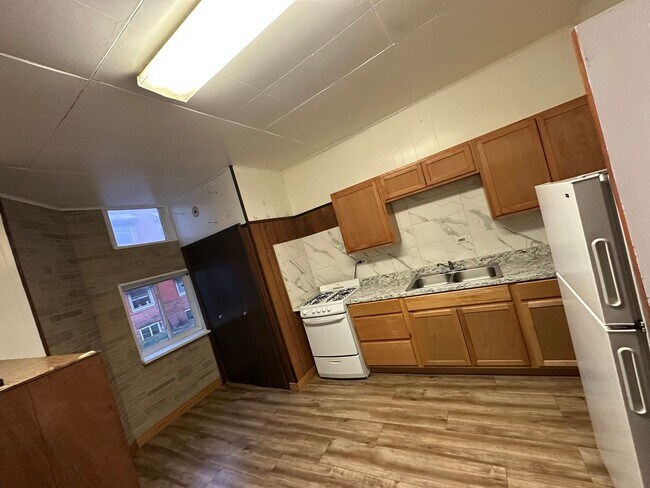 2305 13th St