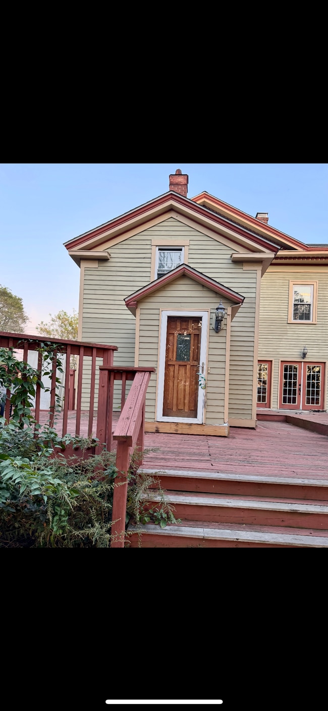 Building Photo - 1190 Quinnipiac Ave Unit 2