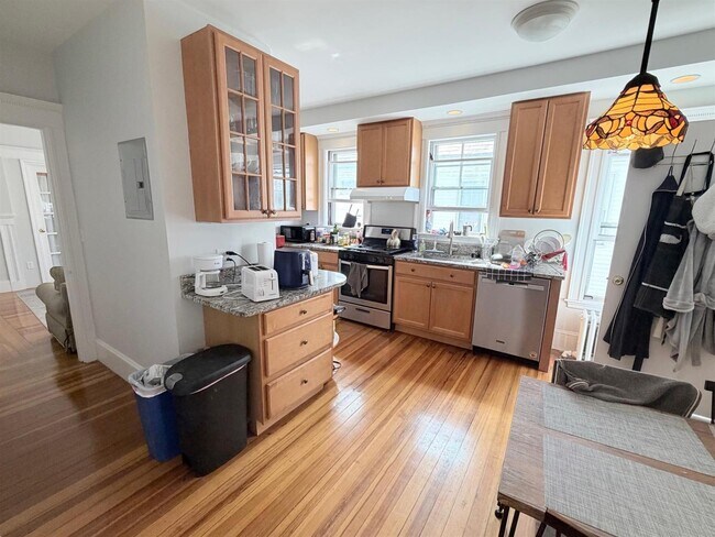 Photo - 34 Leonard St Unit 2