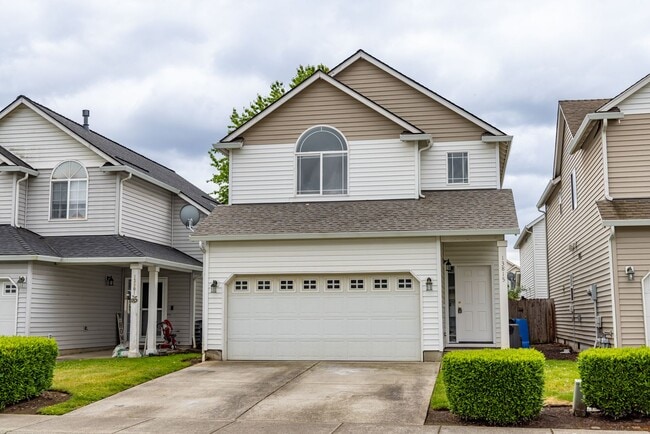Building Photo - Three bedroom home in Orchards. - JUST UPDATED