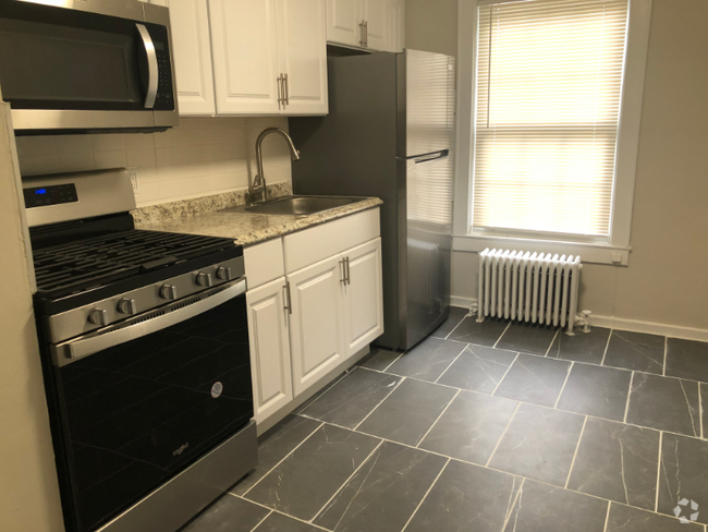 Building Photo - 500 Alma Terrace Rental