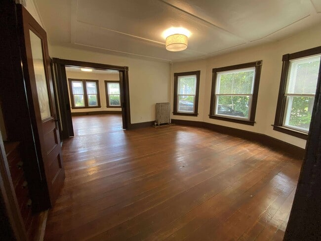 Building Photo - 66 Franklin St Unit 1 Rental