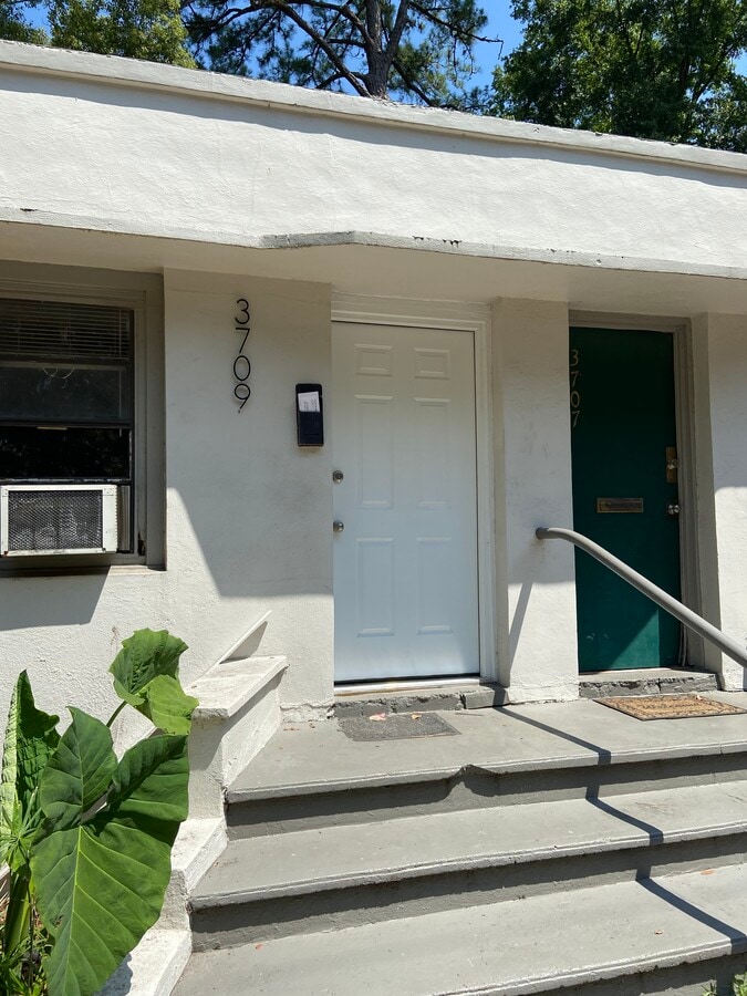 Photo - 3707 Park Street #3709 House