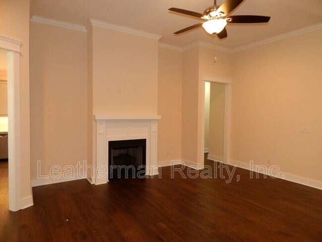 Photo - 3750 Tetbury St