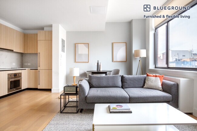 Photo - 250 W 19th St Unidad FL15-ID426