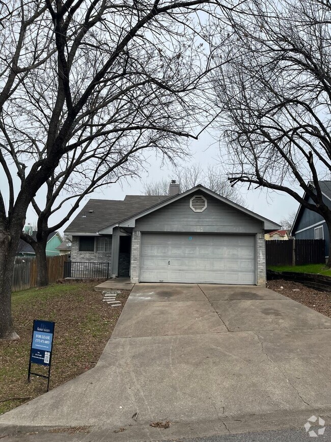 Building Photo - PRELEASING FOR FEBRUARY! 3 Bedroom 2 bath ... Rental