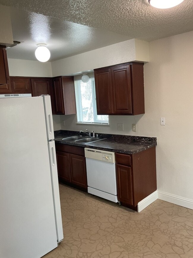 Photo - MINA85 Unit D