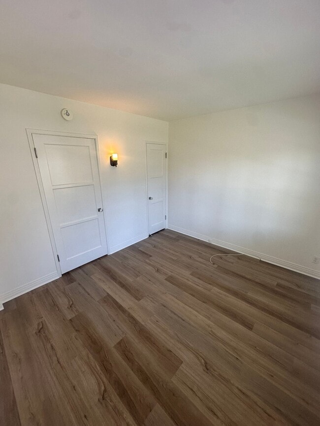 Photo - 4536 N Lakewood Blvd Unidad 4540