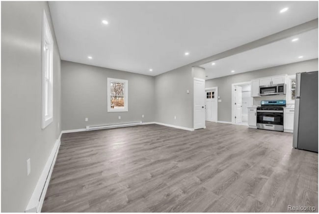 Photo - 15907 Blackstone St