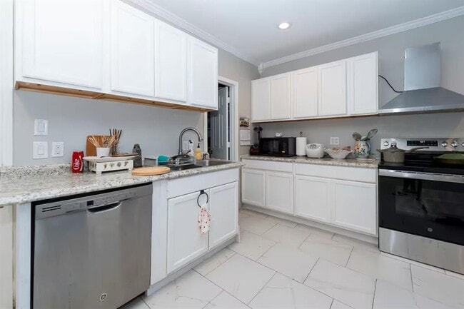 Photo - 105 Sunrise Dr