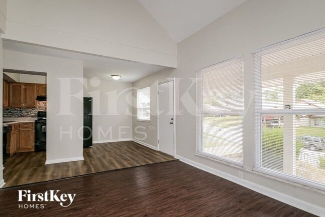 Photo - 455 Down Hill Dr