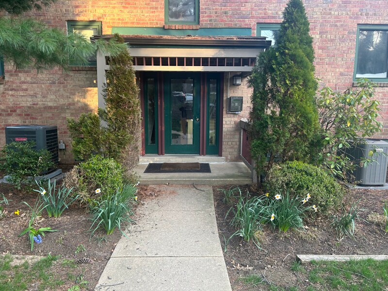 Photo - 103 Paladin Dr