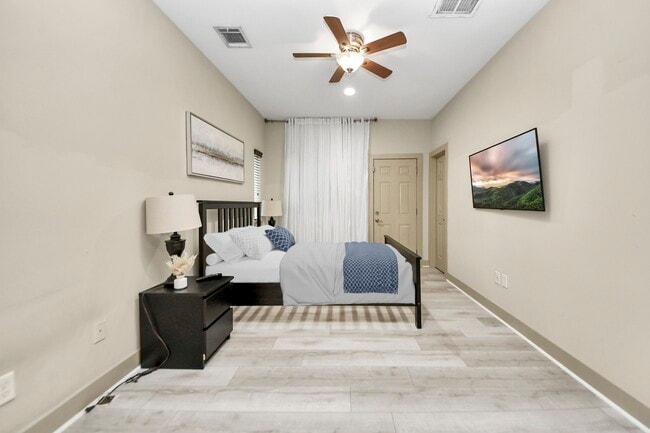 Photo - 4510 Inker St