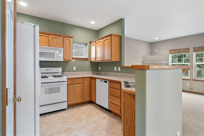 Photo - Detached Townhome in Kingston Meadows Community