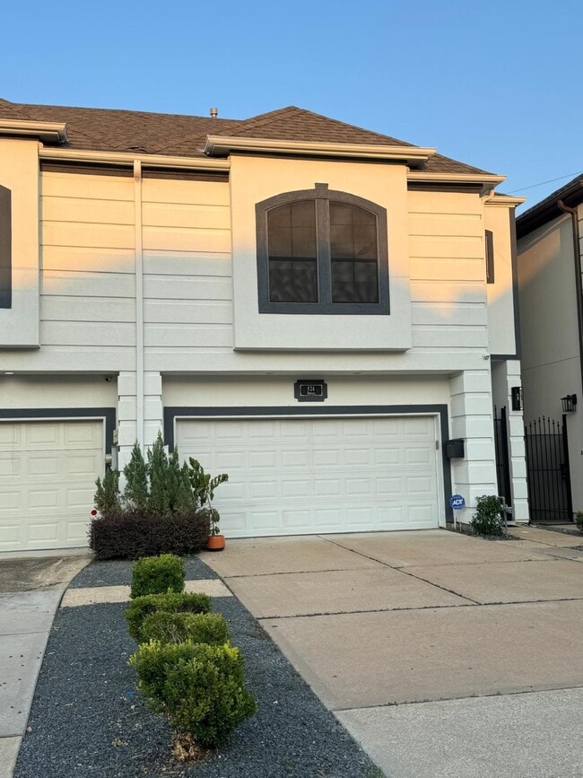Building Photo - 824 Birdsall St Rental