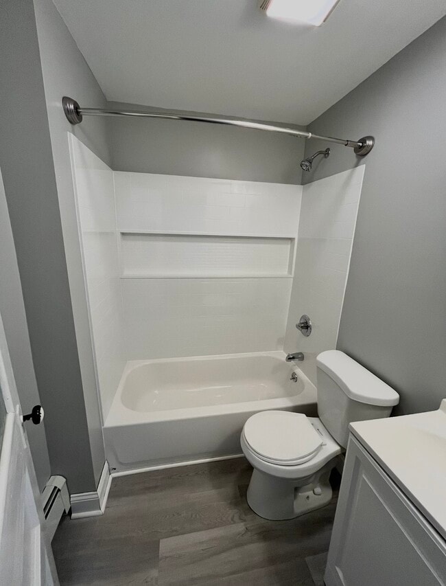 Photo - 140 Black Rock Ave Unidad 3