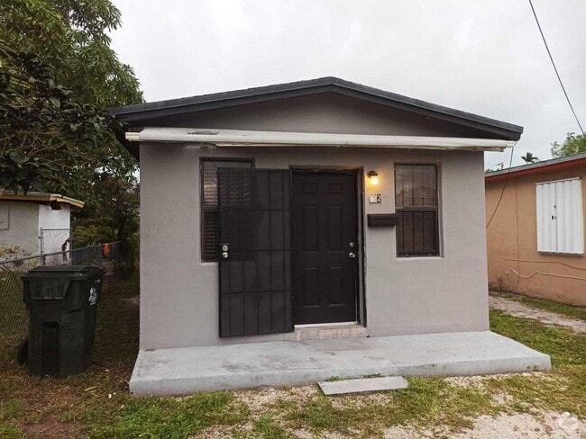 Building Photo - 812 NW 4th Ave Rental