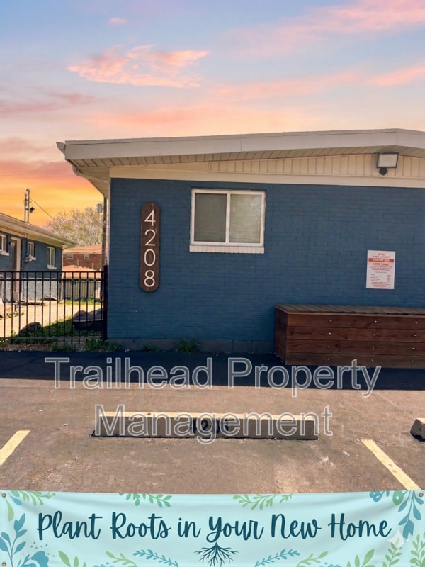 Building Photo - 4208 Lloyd St