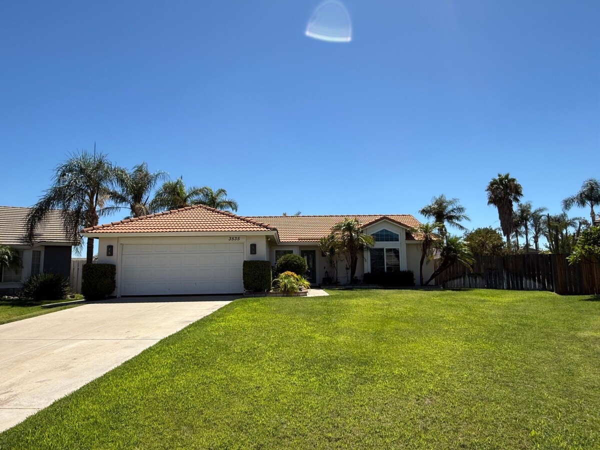 Photo - 3535 N Fernwood Ave