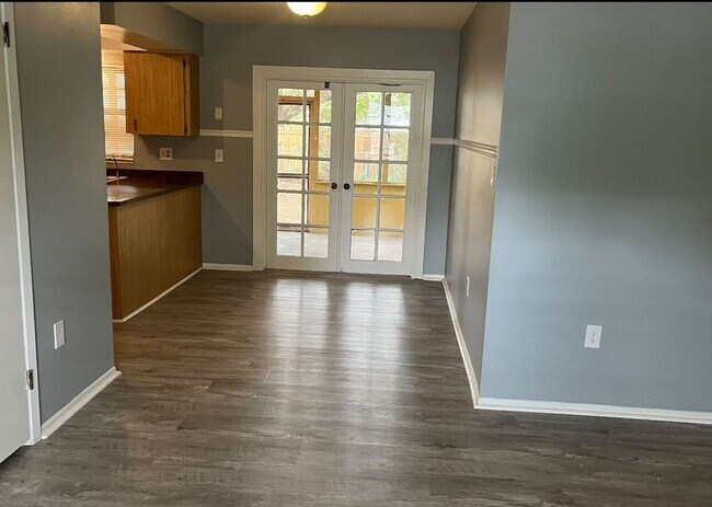 98 Surf Dr