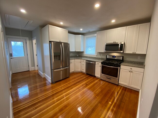 Photo - 305 Highland Ave Unit 3