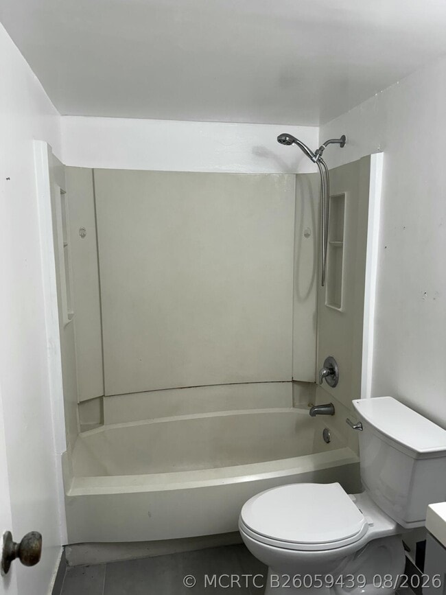 Photo - 2501 Riverside Dr Unit 204-A