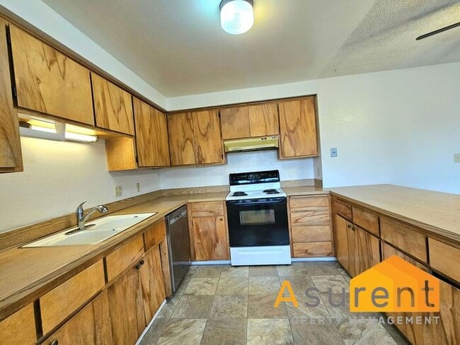 Photo - MOVE IN SPECIAL: $500 OFF on First Full Months Rent! Charming 4-Plex 2 Bedroom 1 Bathroom Unit Av...