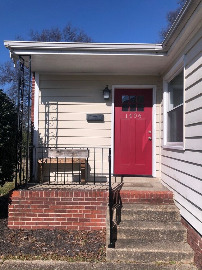 Photo - 1406 Little John Rd