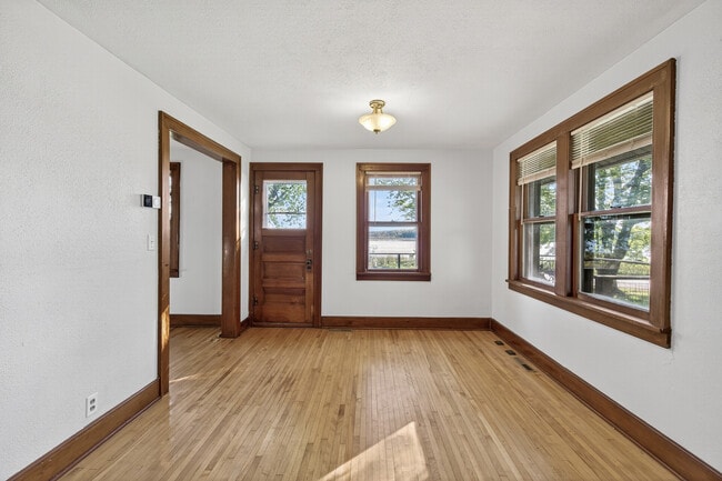 Photo - 43965 Deerwood Trail