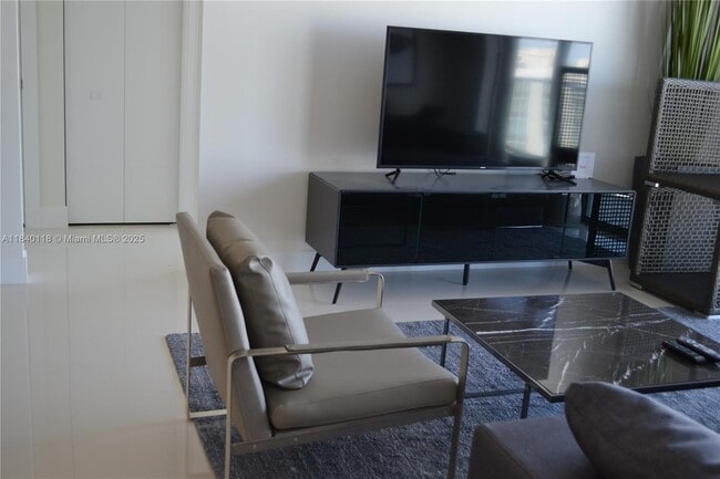 Photo - 2960 NE 207th St Unidad 1204