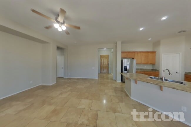 9310 W Rascon Loop