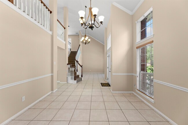 Photo - 1723 Monvale Ln