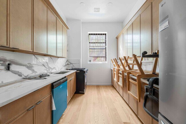 Photo - 132 W 119th St Unit 2A