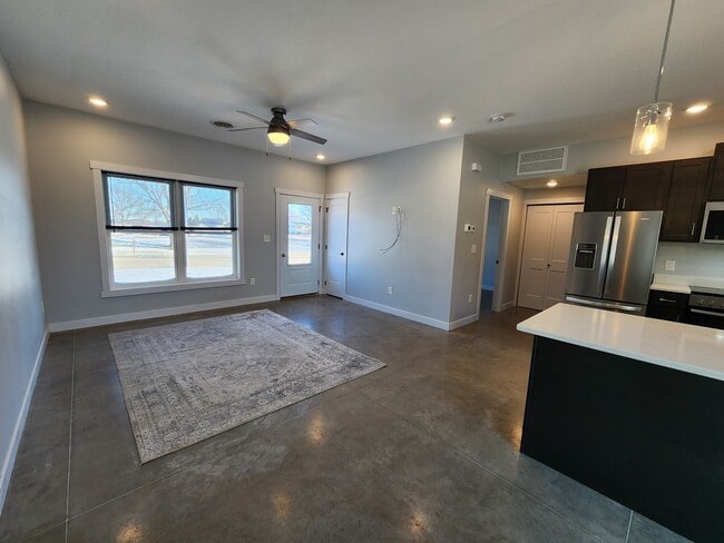 Photo - 1309 3rd St NW