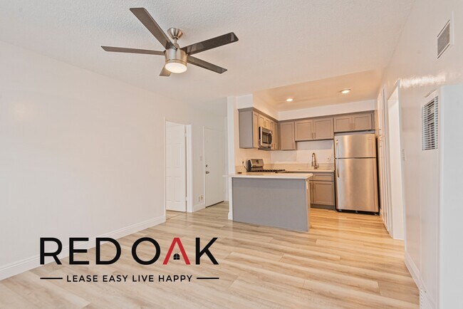 Photo - ~2 Months FREE~ Wonderful Two Bedroom with... Unidad F