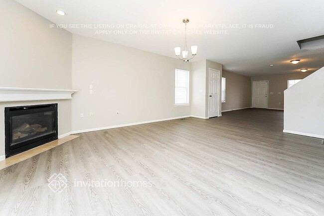 Photo - 20460 Randolph Pl