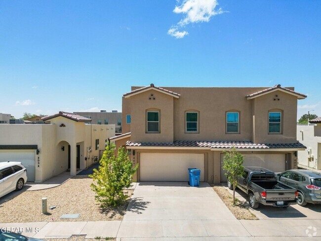 Building Photo - 805 HC Gilbert Minjares Dr Rental
