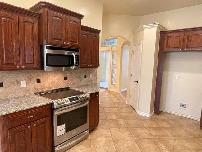 Photo - 3 bed plus office with storm shelter in Moore Schools!